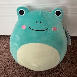 8” Ludwig the Frog Squishmallow